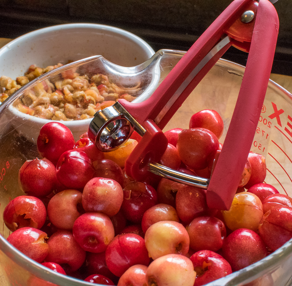 How to pit cherries
